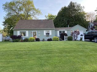 1111 Cushing Ln, Schenectady, NY 12303