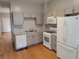 2952 W Belmont Ave #2R, Chicago, IL 60618