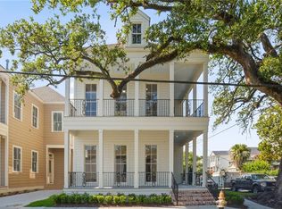 3501 Constance St, New Orleans, LA 70115