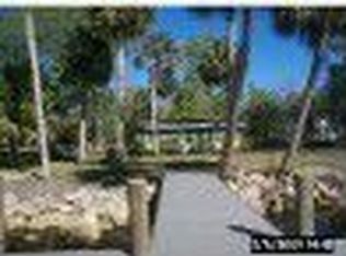 1869 Camp South Moon Rd, Astor, FL 32102