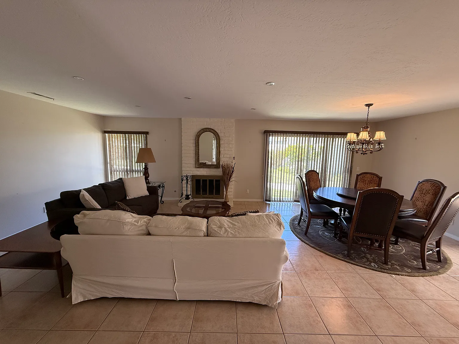 3 bed, 1680 sqft, $5,450 — Photo 4
