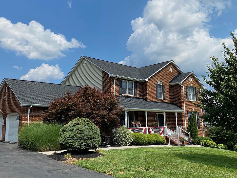 1st image of 158 Savannah Ct