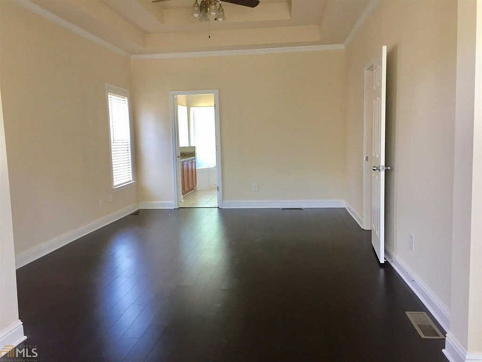 2nd image of 139 Ashton Dr