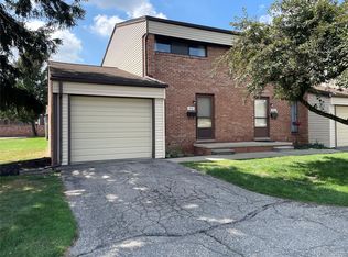 1958 Roman Ct, Warren, MI