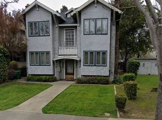 1379 Versailles Ave, Alameda, CA 94501