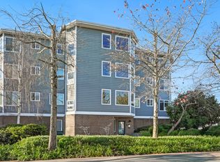 4235 Francis Ave N APT 201, Seattle, WA 98103
