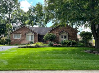 2765 Cedar Key Dr, Lake Orion, MI 48360