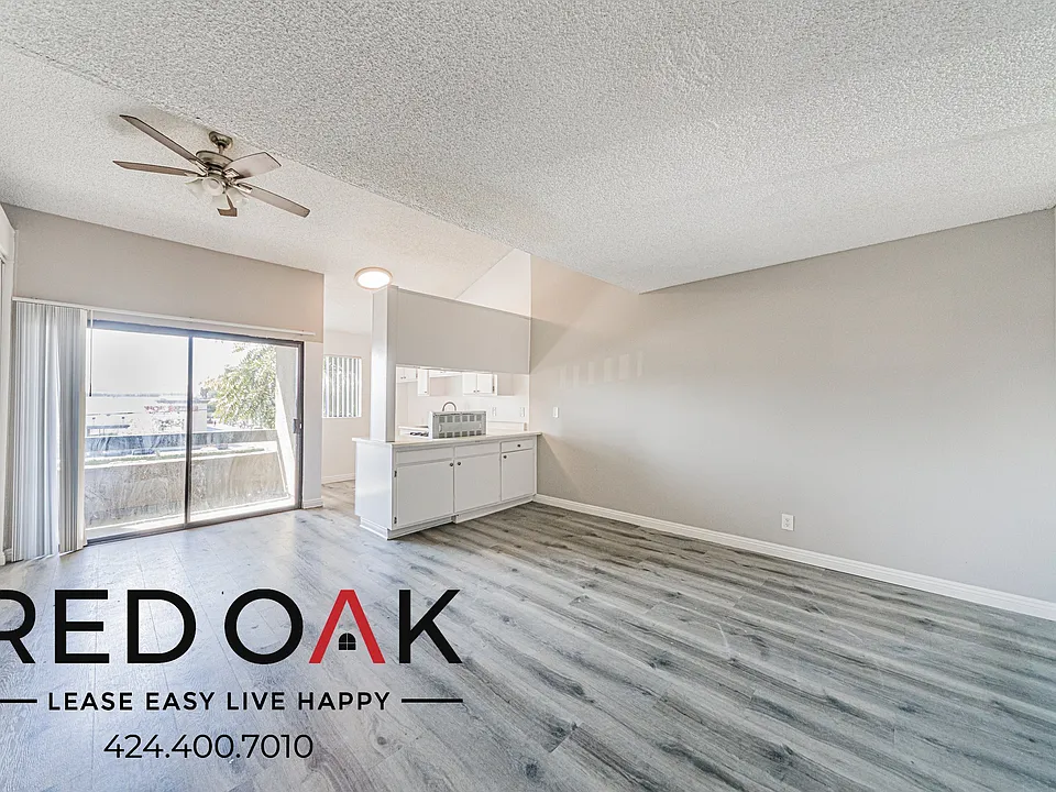 8614 Woodley Ave #322