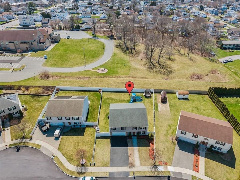 1st image of 71 Fairview Ave