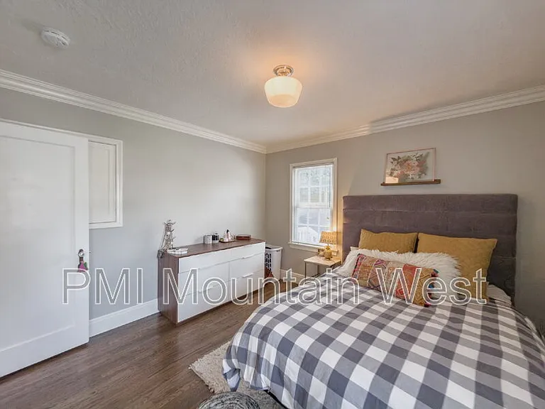 2122 S 1800 E — Photo 39
