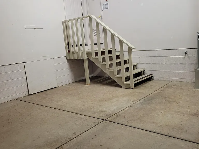 1707 E Woodchuck Ln — Photo 25
