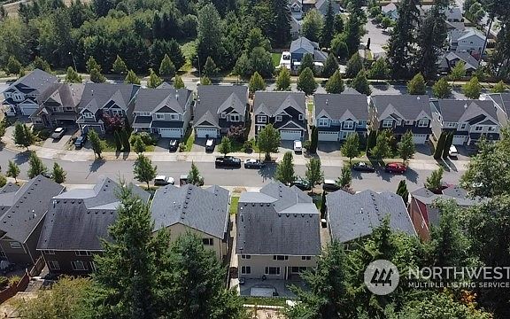 3rd image of 1910 Galenta Drive SW