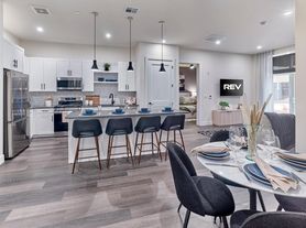300 Avenue E