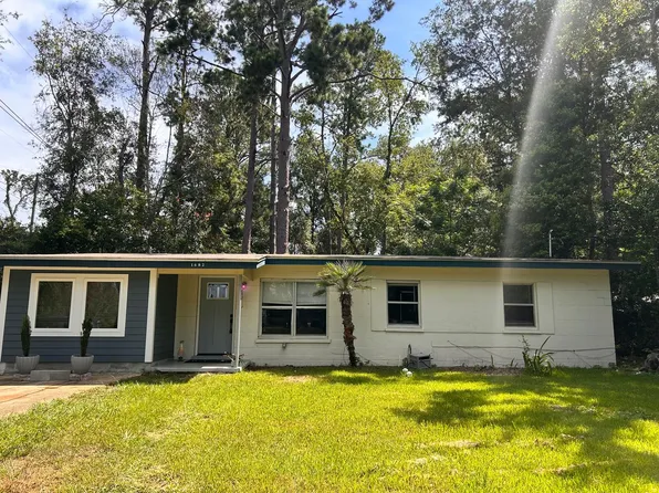 1682 Mayhew St, Tallahassee, FL 32304