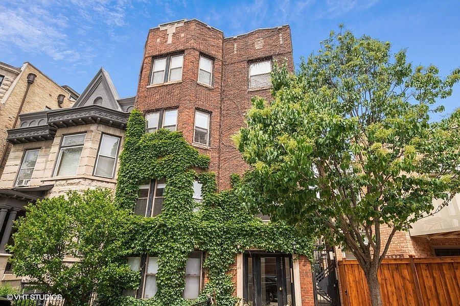 1st image of 722 W Oakdale Ave APT 3N