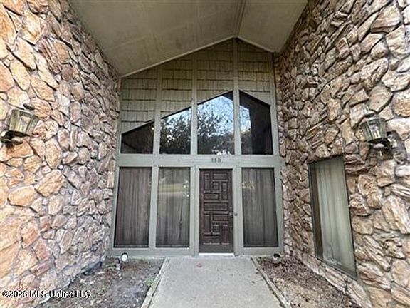 4th image of 115 Avian Ln