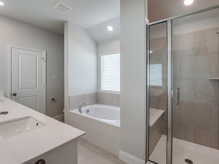2902 Italia Ter — Photo 16