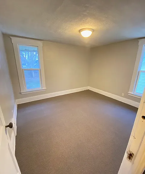 414 Allen St — Photo 10