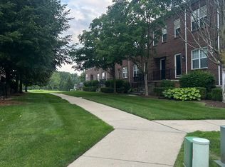 43117 Burlington Dr, Sterling Heights, MI 48313
