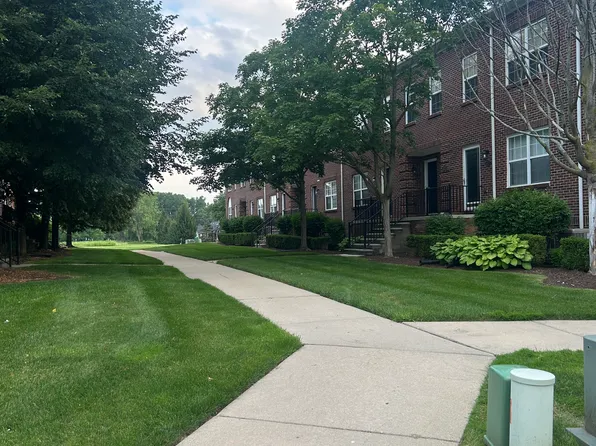 43117 Burlington Dr, Sterling Heights, MI 48313
