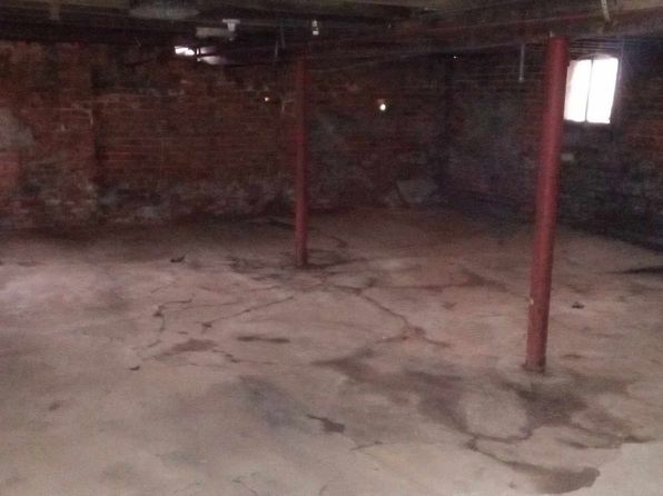 detroit-michigan-245793111 picture