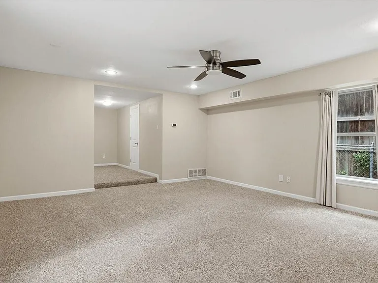 401 N Bailey Ave — Photo 17