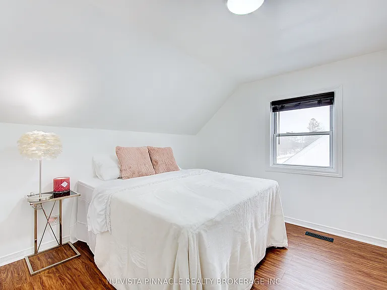 1243 Landor St — Photo 21
