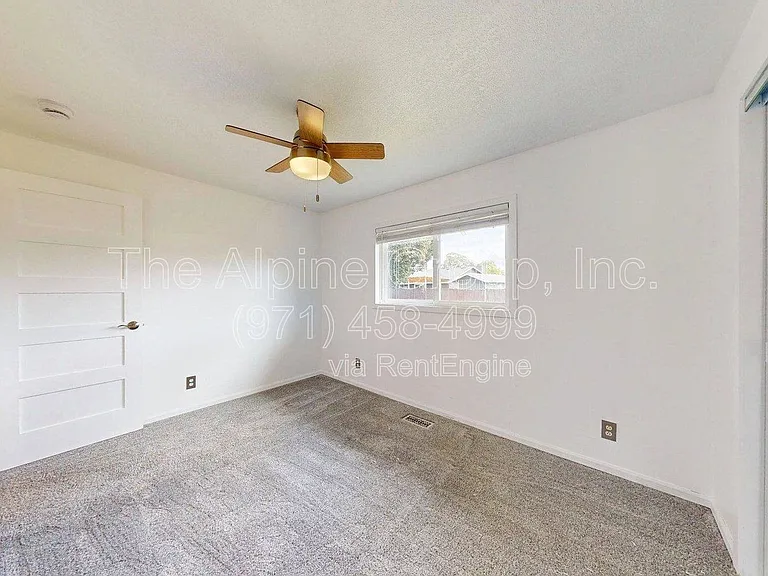 2314 SE 53rd Ave — Photo 33