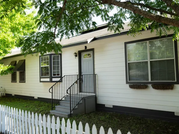 209 Ash St #C, Buda, TX 78610
