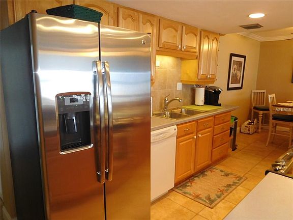 3rd image of 2401 S Atlantic Ave APT C101