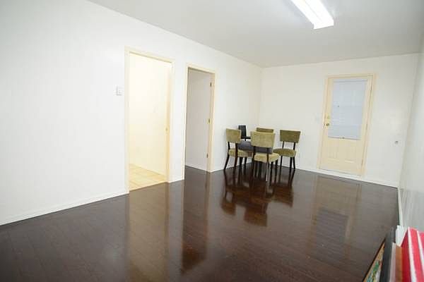 1st image of 877 Admirals Rd #1