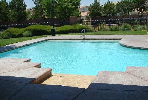Community pool