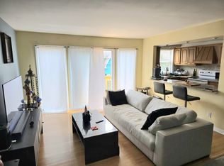 426 Undercliff Ave APT 2L, Edgewater, NJ 07020