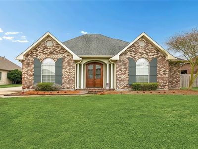 737 Spring Thyme Dr, Belle Chasse, LA, 70037