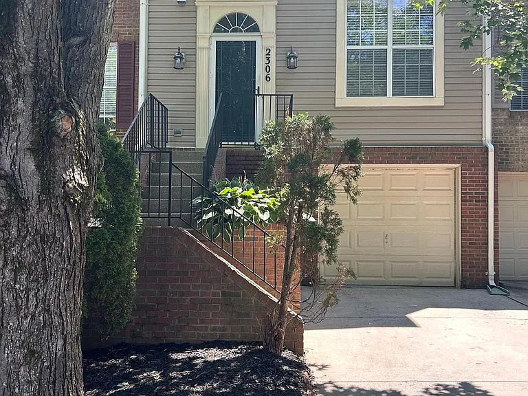 2306 Cold Meadow Way — Photo 3