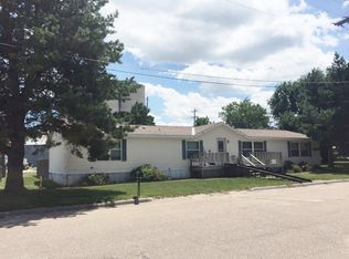 108 E Oak St, Harvard, NE 68944