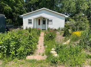 940 Burr Oak Ln, Madison, WI 53713