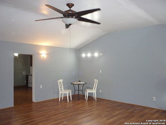 2nd image of 4022 Brook Oak Dr