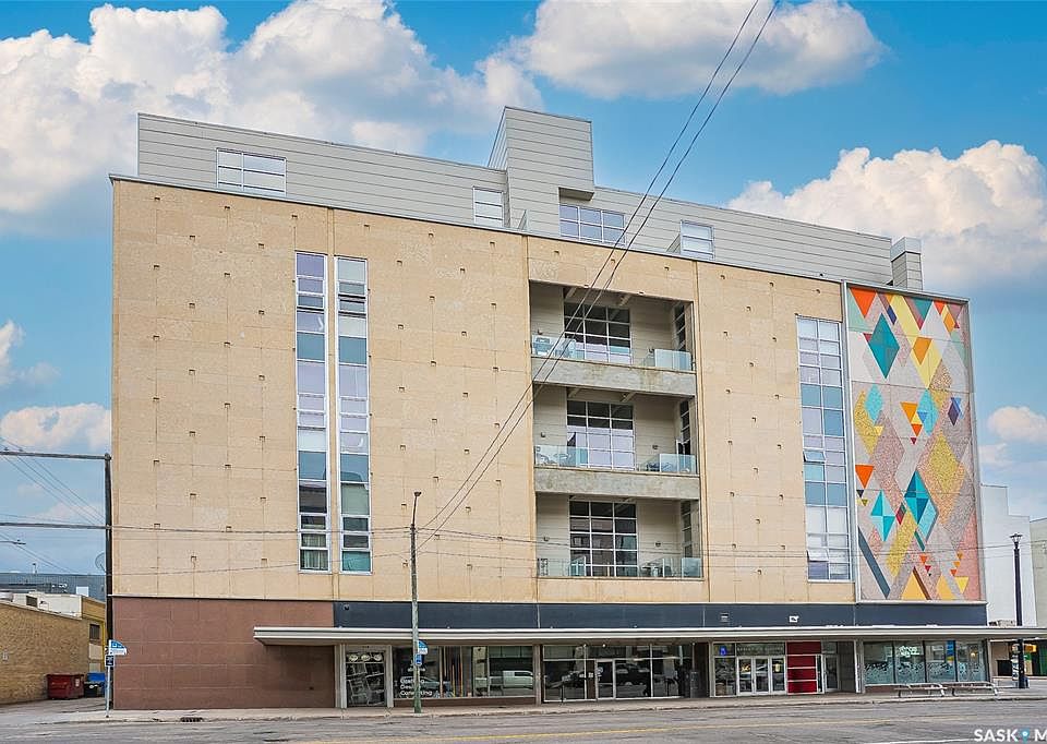 1st image of UNIT 517-120 23rd STREET E
