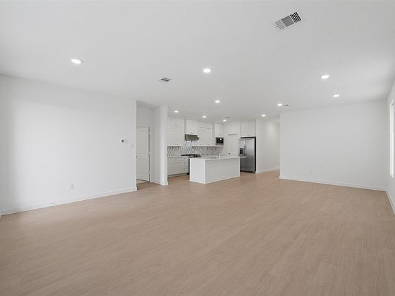 5th image of 31927 Rich Meadows Ct
