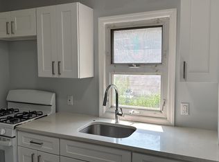 137 Woodruff Ln Floor 2, Staten Island, NY 10310