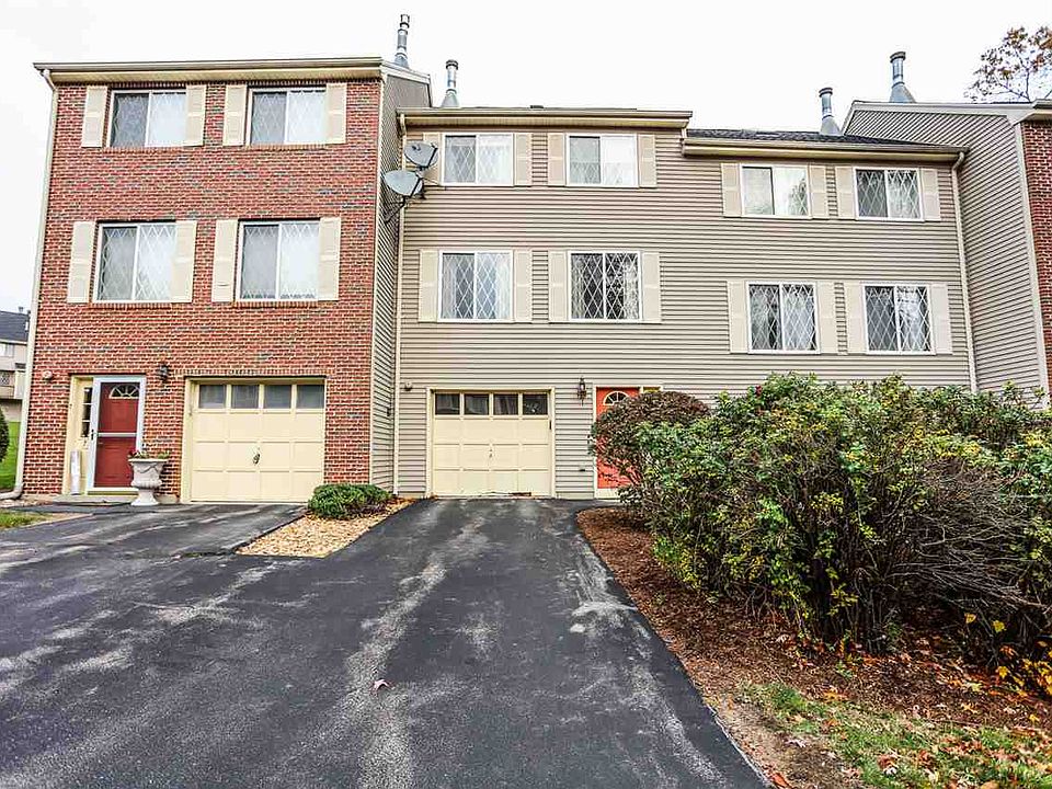 1st image of 5 Lynn Dr #5