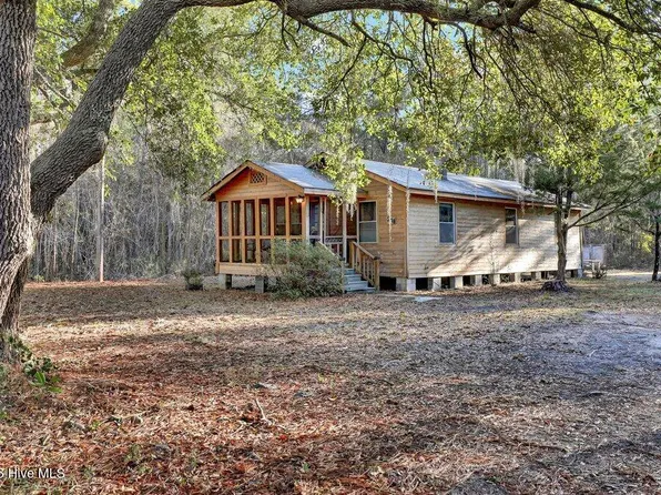 348 Shaw Highway, Rocky Point, NC 28457