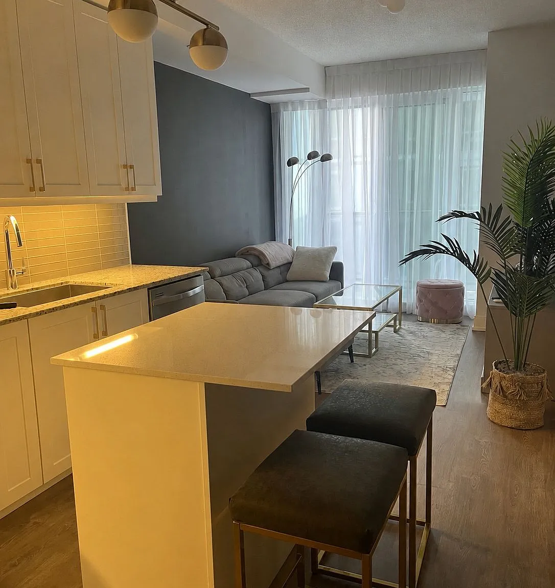 2 bed, $2,400 — Photo 4