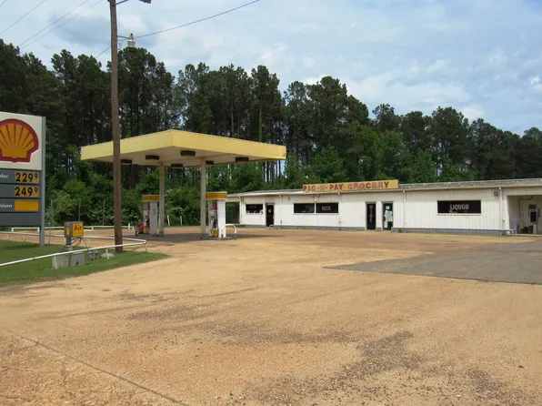 4911 State Highway 43, Jefferson, TX 75657