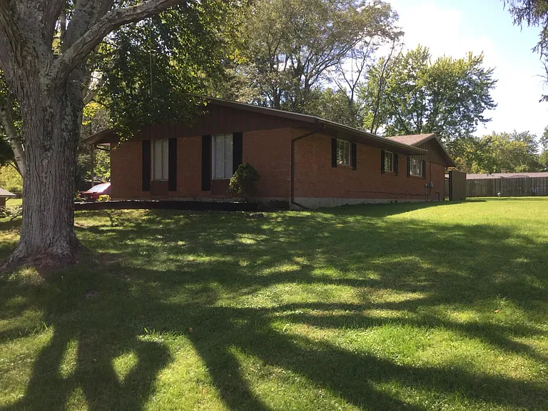 2303 Ivy Crest Dr — Photo 14