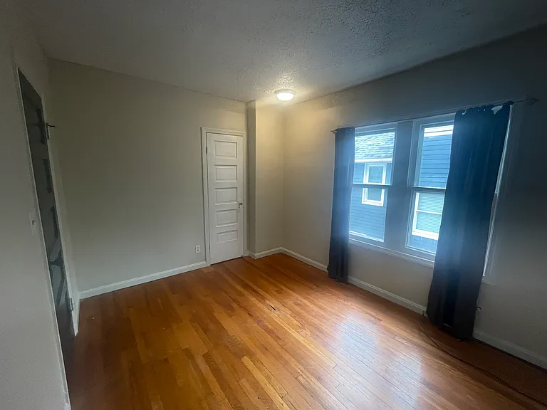 1539 Lauderdale Ave — Photo 9