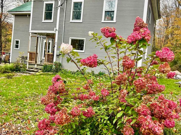 27 Kelly Road, Stockbridge, VT 05772