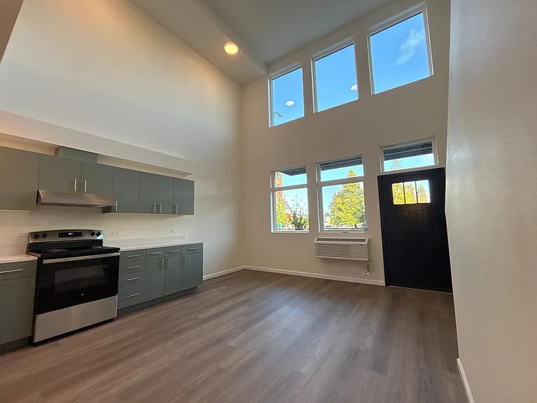 401 UNION — Photo 166