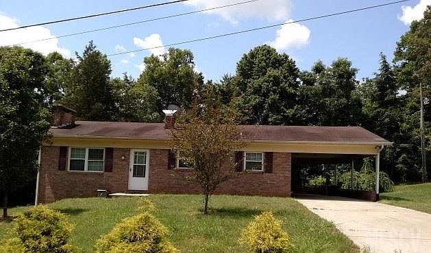 1st image of 910 Blue Sky Ln